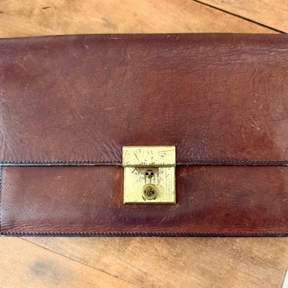 Elegant Brown Leather Men's Bag